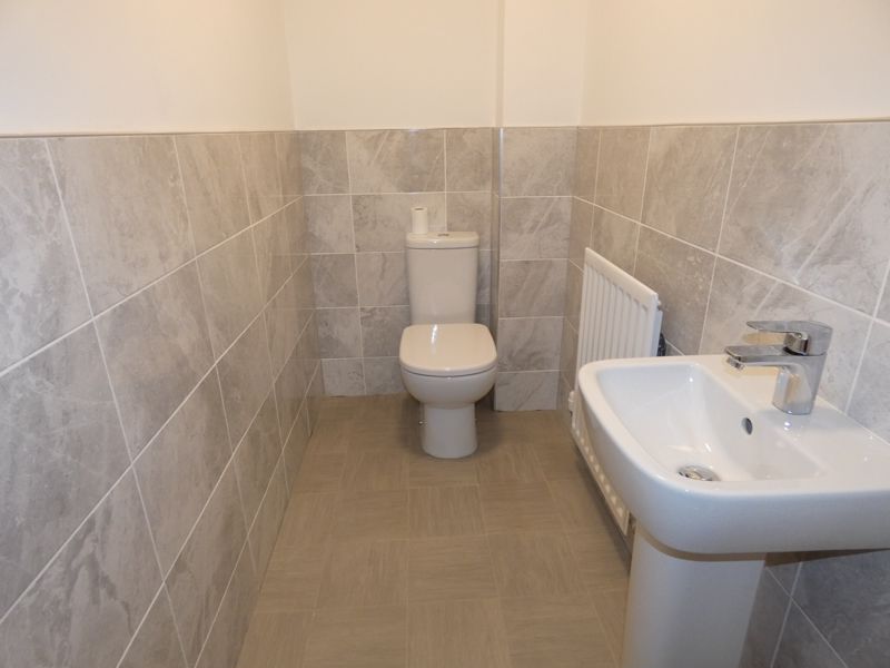 Ground Floor W/C- click for photo gallery
